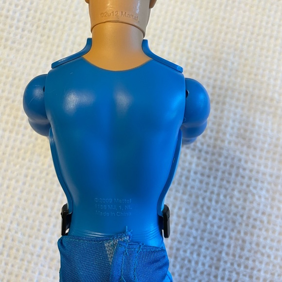 Ken poseable assorted dolls lot of 4 mattel - Picture 9 of 9